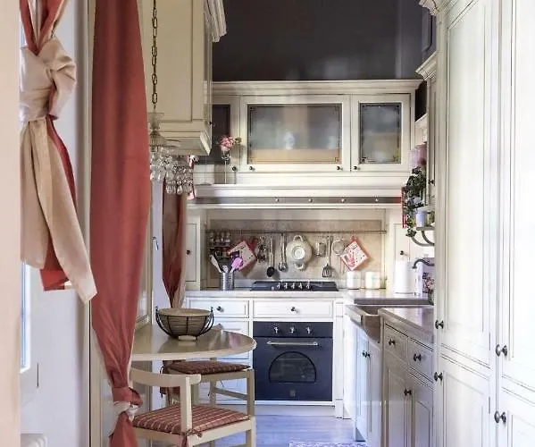 Sabrina's By Short Holidays