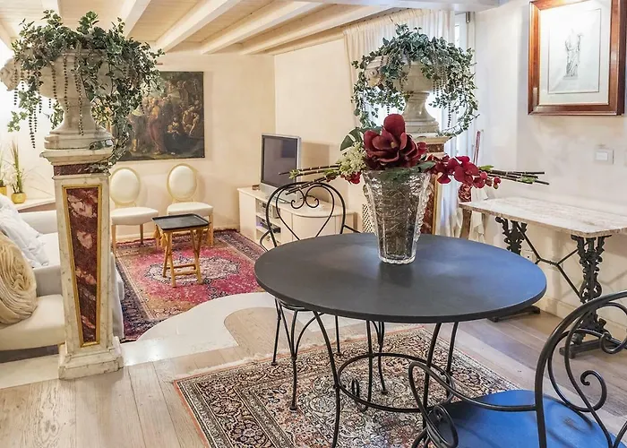 Apartment Sabrina's By Short Holidays