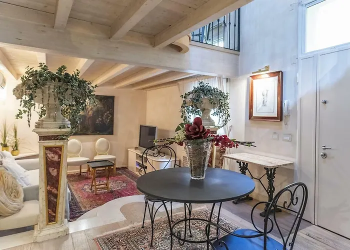 Sabrina's By Short Holidays