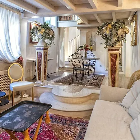 Sabrina's By Short Holidays * בולוניה