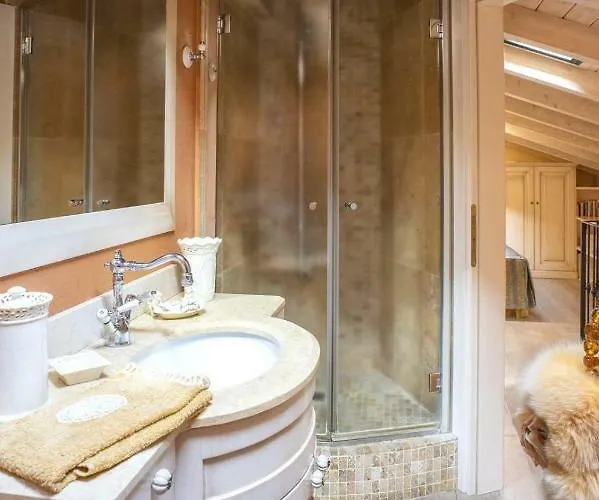 Sabrina's By Short Holidays *